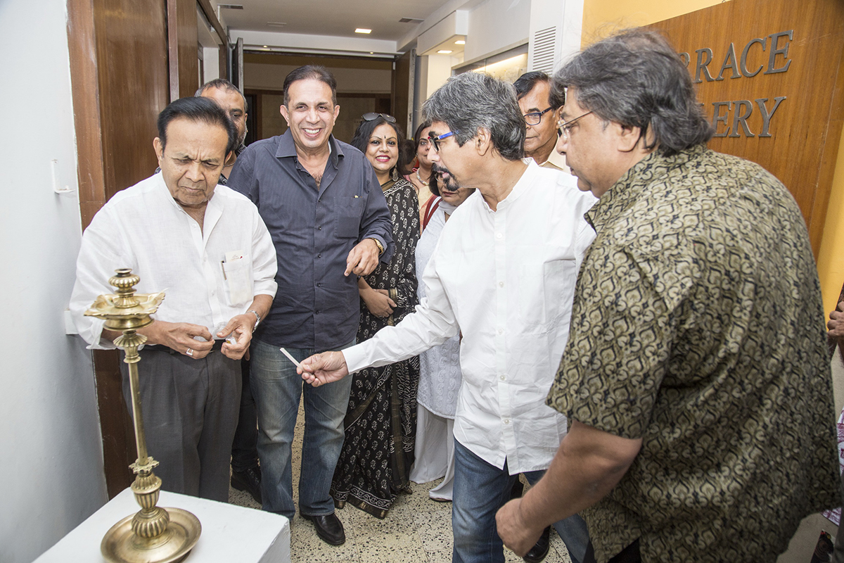 Inauguration a solo show at Jehangir Art Gallery, Mumbai, 2018